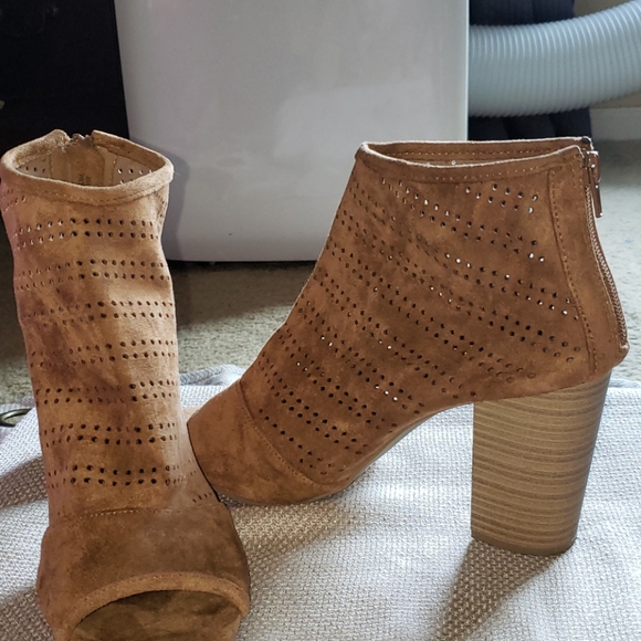 New York & Company Brown Peep Toe Booties with Block Heel - Picture 4 of 6